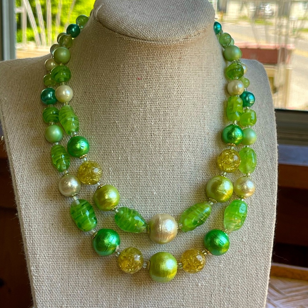 Vintage double strand green glass & pearl necklace